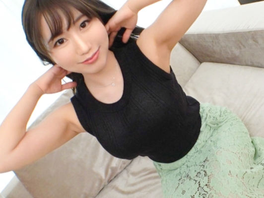 【爆乳お姉さんの淫らな本性】 清楚な見た目とは裏腹に、激しいピストンで悶え狂う！ 感度抜群の美巨乳が揺れまくる♡