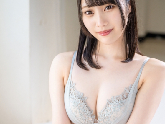 【純粋無垢な美少女AVデビュー】『恥ずかしい…』色白美肌のウブな女の子が、初めてのAV撮影で大胆露出！まぶしい美ボディを震わせ、肉棒の快感に悶える姿は必見！♡