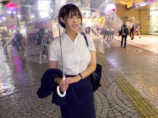 【爆乳OLをナンパ即ハメ！】『こんなに大きいおっぱい、最高やん！』おっきなオッパイが魅力的なOLをゲット！エロいボディと濡れまくりオマ○コを、濃厚ピストンで突きまくって、仕事のストレスも吹っ飛ぶ！！♡