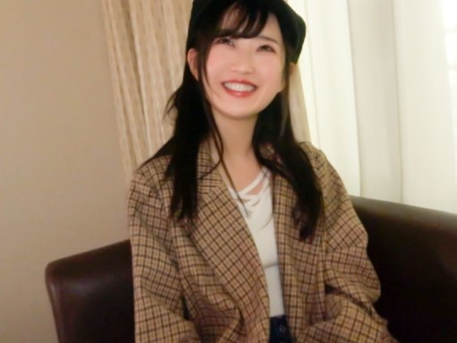 【童顔美少女の膣奥ピストン】『あっ…そこ気持ちいい…』キュートな顔してエッチなカラダ!正常位で激しく突かれ、ビンビンチンコに膣奥を刺激されまくり!感じまくる美少女の喘ぎ声がエロすぎる!♡