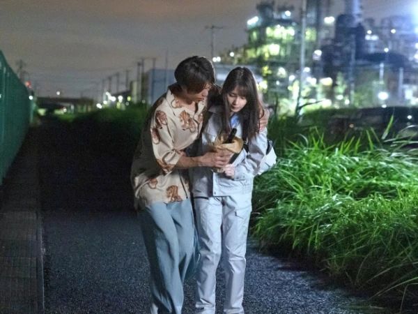 【理系女子の甘い誘惑】『家、来ない?』工場勤務の知的な彼女が、偶然出会った男を介抱するふりをして自宅に招き入れ、肉欲のままに絡み合う!同棲生活の甘い罠に堕ちた2人の爛れた夜♡