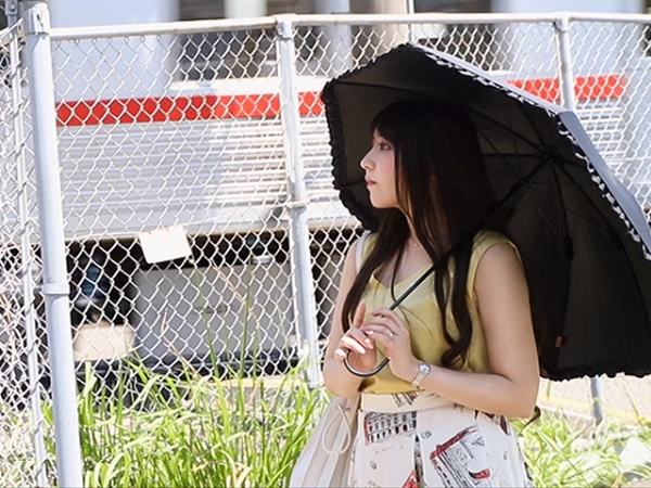 【人妻不倫】欲求不満な美熟女がホテルで大胆に変貌！旦那には見せられない、愛液垂らしてチンコを求める淫乱奥様♡股を広げて快楽に溺れる姿は必見！