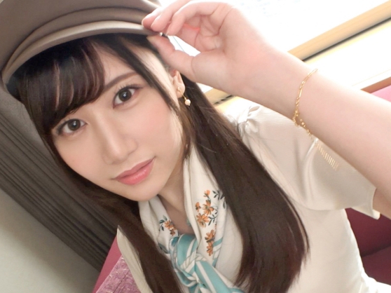 【無毛美少女の快楽堕ち】カワイイ顔してパイパンま●こを肉棒でグイグイ拡げられ、敏感ボディが感じまくり！快楽に溺れる無毛女子の悶絶SEX！♡