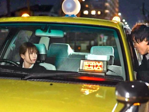 【禁断の誘惑】スレンダー美女ドライバーを口説き落とす！自宅でイチャラブSEX♥フェラ手コキで悶絶→騎乗位で激しく腰振り種付けプレス！♡