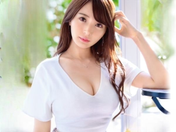 【ムチ尻ラウンドガールの性欲爆発】『もっと激しく…』格闘技美女が極上ボディで誘惑！フェラ＆騎乗位で腰振りまくり、エロすぎる腰使いで男を骨抜きにする！◆