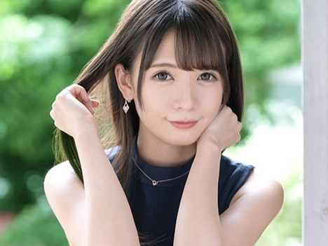 【スレンダー美少女の4P乱交】『いっぱい出して…』キュートな笑顔の彼女が野獣たちの餌食に！生チ●ポで突かれまくり、白濁液まみれのおマンコが淫らに痙攣！♡